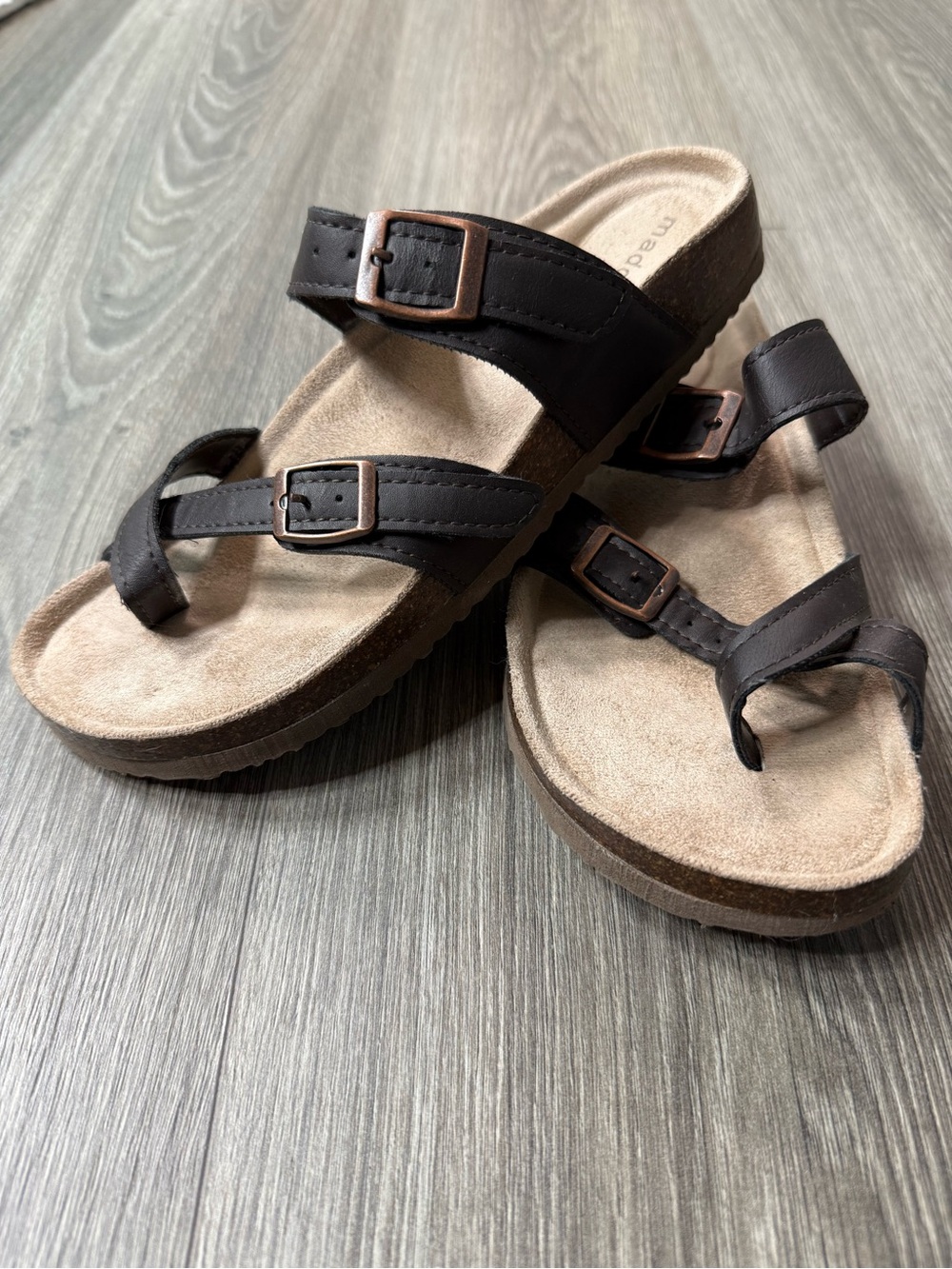 Madden Girl Bryceee Brown Multi Strap Buckle Toe Loop Footbed Sandal Size 6.5